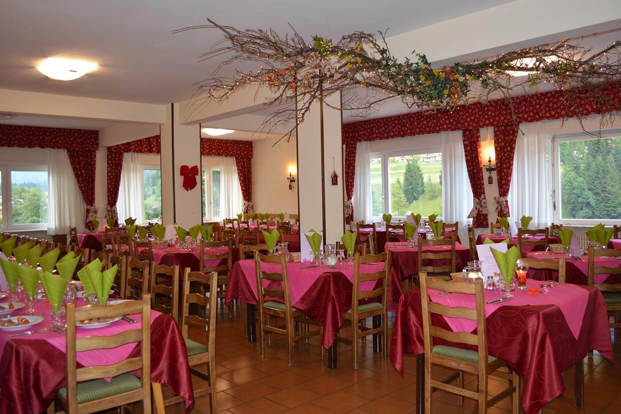 Hotel Val Di Fassa Soraga Exterior photo